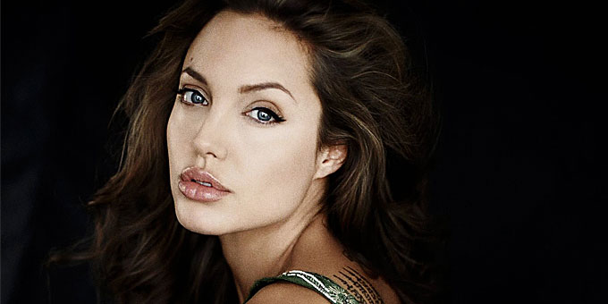 Angelina Jolie 